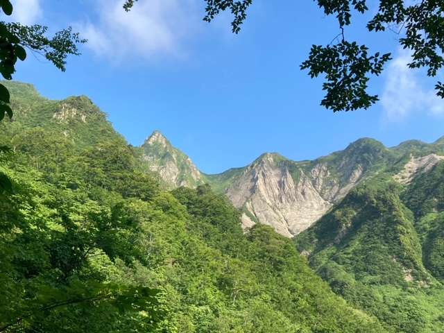 雨飾山登山