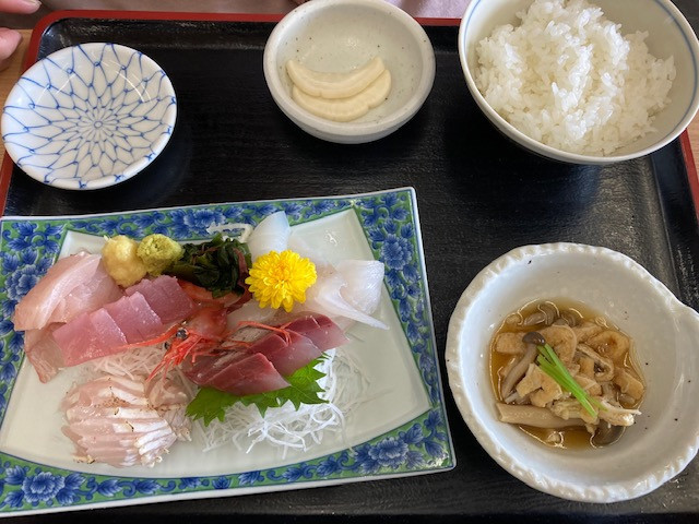 氷見魚市場食堂