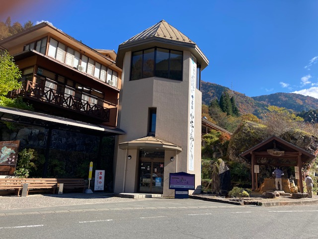 巌立峡紅葉