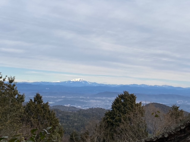 弥勒山登山